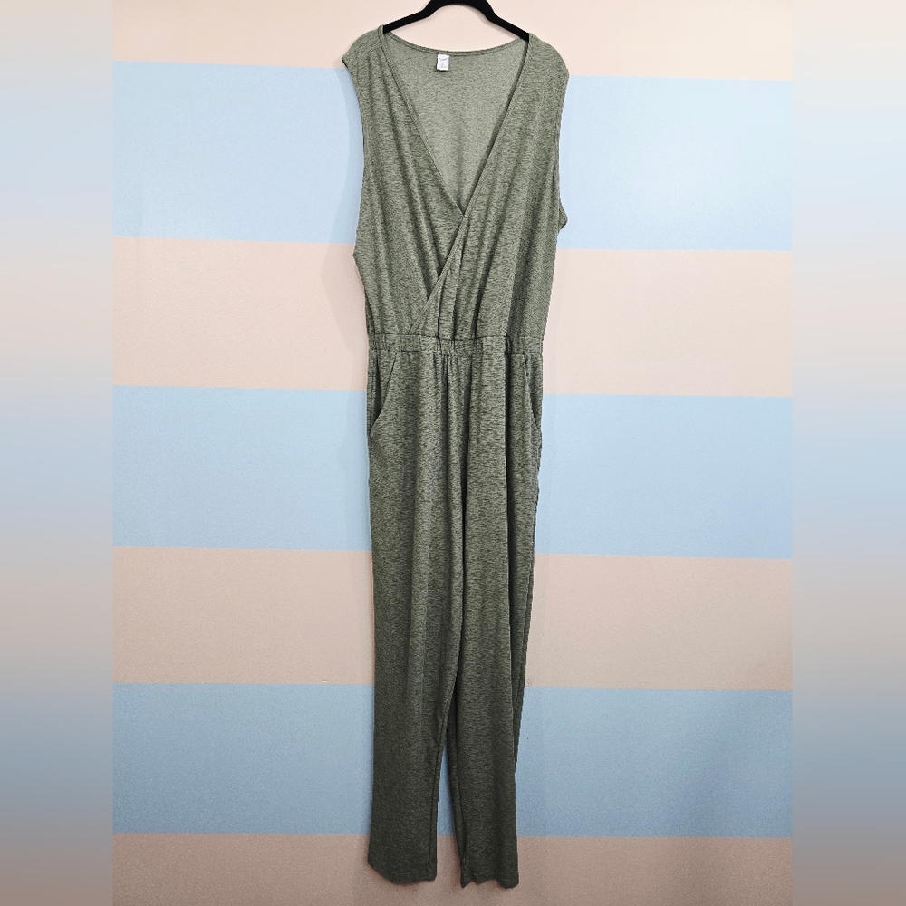 Old Navy Women’s Green Breathe ON Cross-Front Sleeveless Jumpsuit - Picture 3 of 9